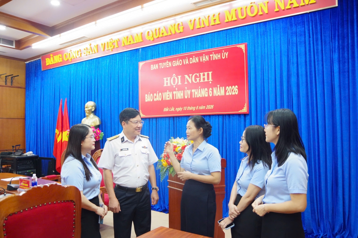 lan toa tinh yeu bien, dao cua to quoc tai tinh Dak lak hinh anh 3