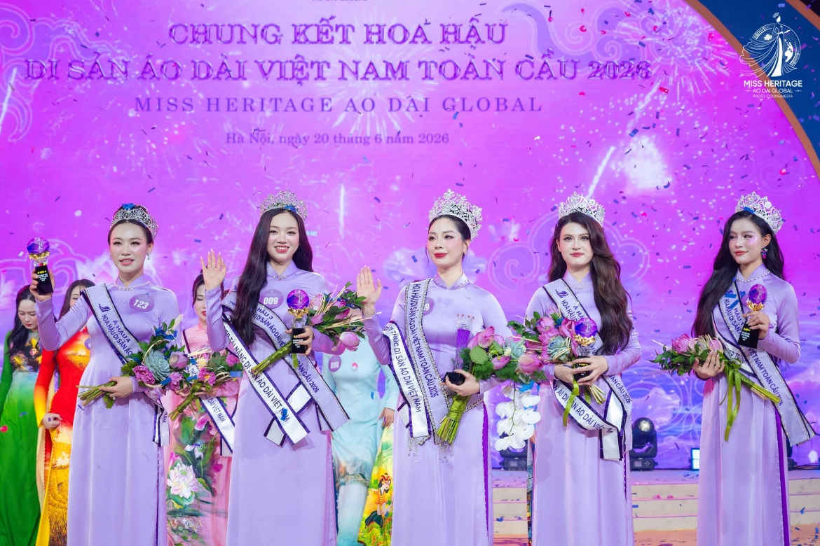phung thi huyen my dang quang hoa hau di san Ao dai viet nam toan cau 2026 hinh anh 4
