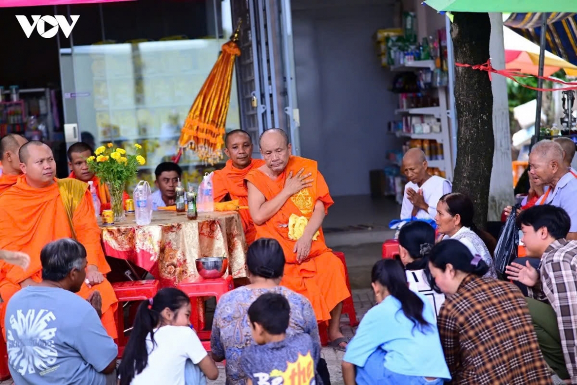 bun komsan sroc peace-praying festival preserves khmer traditions in vinh long picture 15