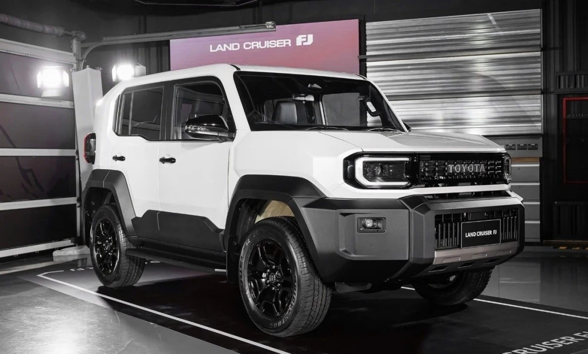land cruiser fj - quan bai chien luoc moi cua toyota chuan bi ra mat tai viet nam hinh anh 1