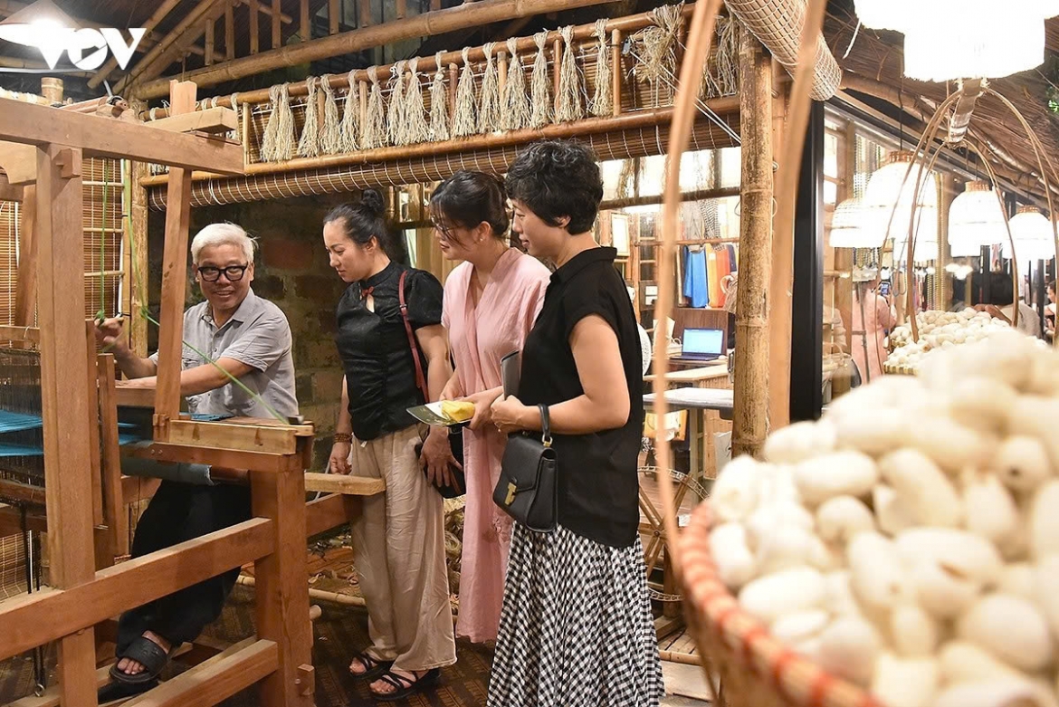 ho van where heritage meets creativity in the heart of hanoi picture 4
