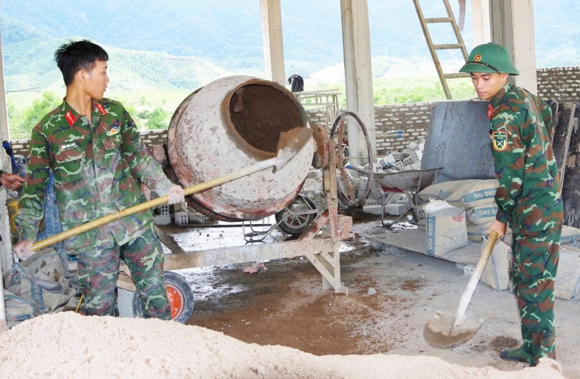 chien dich 60 ngay dem chung suc xay dung truong hoc bien gioi tai hue hinh anh 2
