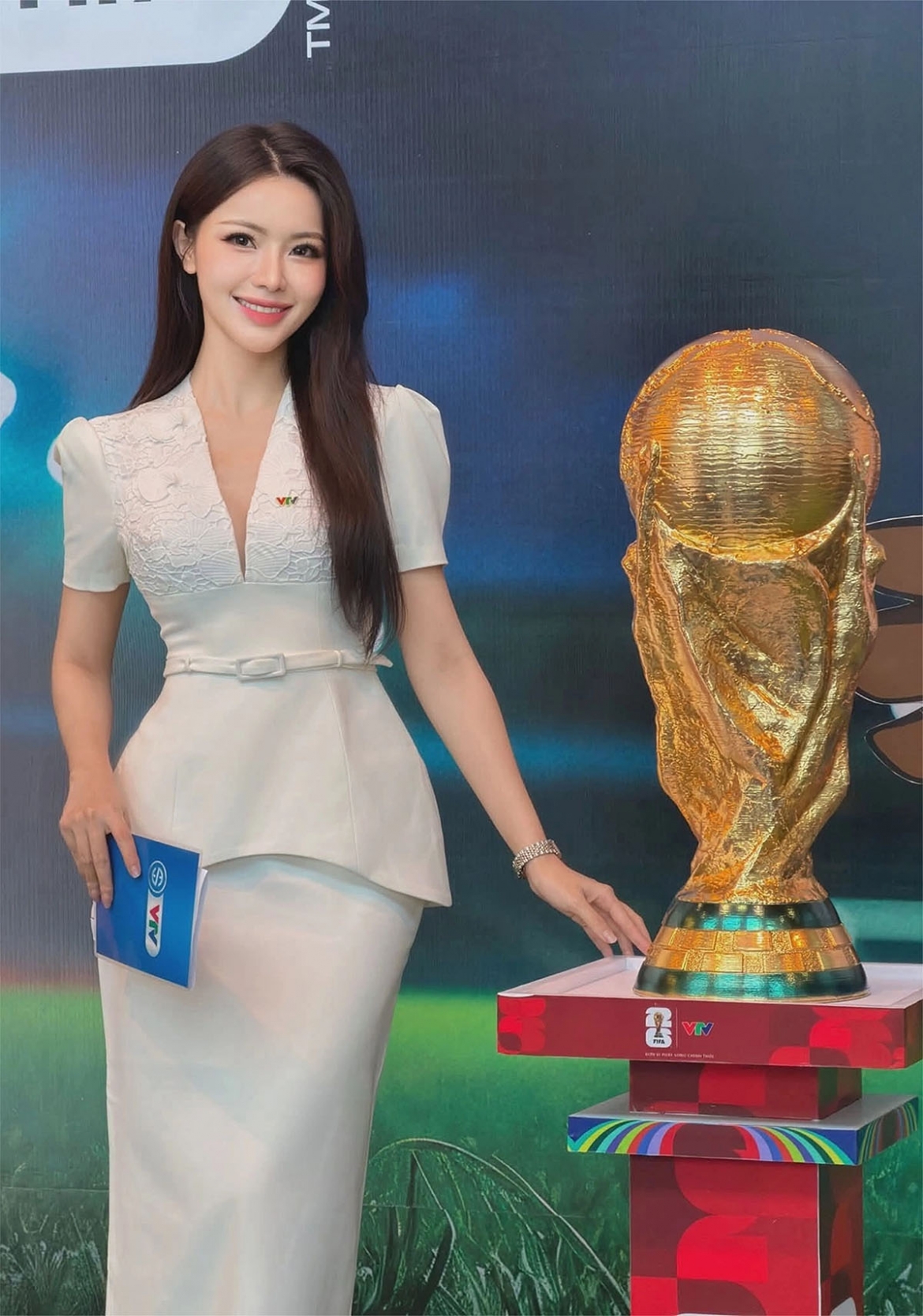 nguoi dep ngoc quynh nong cung world cup xac nhan thi miss grand vietnam 2026 hinh anh 2