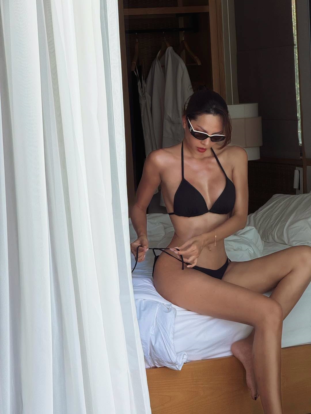 sao viet 30-6 ngoc trinh tung bo anh hoang da dep me, gay sot mang xa hoi hinh anh 4