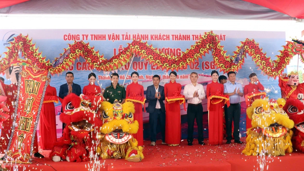 tu 6 6 dua vao hoat dong tau cao toc moi tuyen tp.hcm - con Dao hinh anh 2