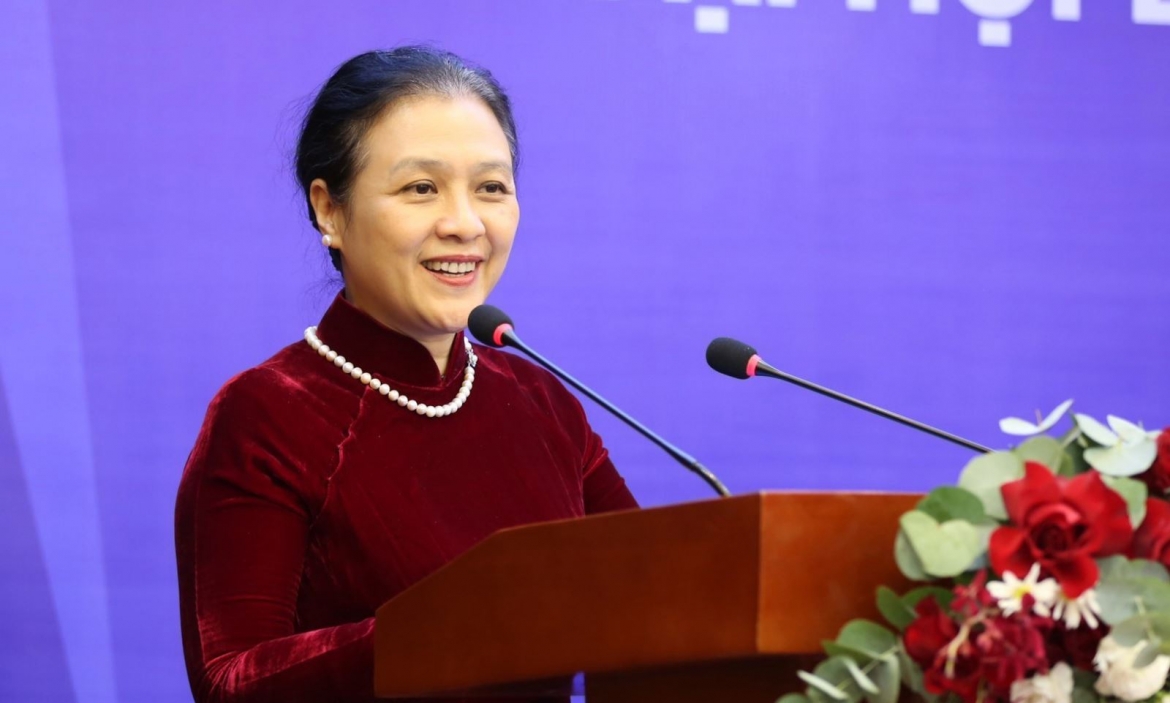 Dai su nguyen phuong nga cuu tro venezuela la nghia cu tu trai tim viet nam hinh anh 1