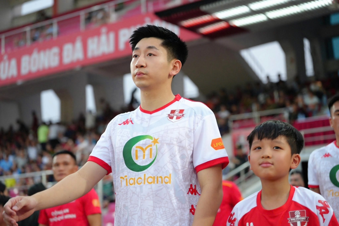 chuyen nhuong v-league tuyen thu viet nam co dong thai bat ngo hinh anh 1