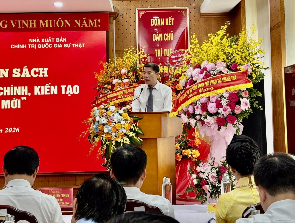 giới thiệu sách của nguyên phó thủ tướng thường trực chính phủ nguyễn hòa bình hình ảnh 3 gioi thieu sach cua nguyen pho thu tuong thuong truc chinh phu nguyen hoa binh hinh anh 3