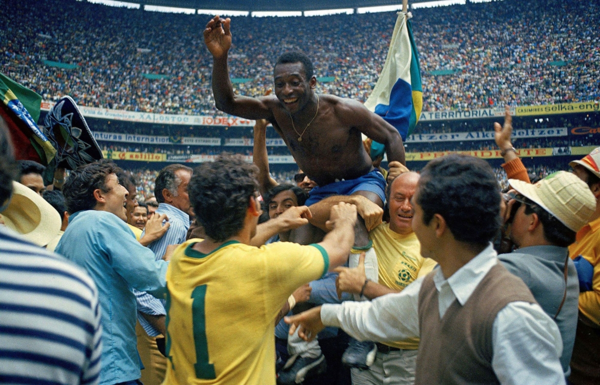pele va maradona khi world cup tao ra nhung vi thanh cua van hoa dai chung hinh anh 3