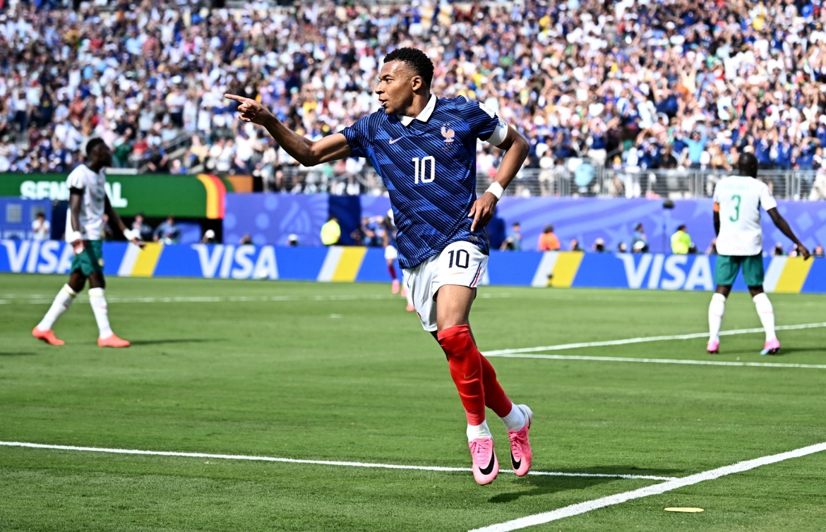 ket qua world cup hom nay 17-6 mbappe toa sang, phap thang thuyet phuc senegal hinh anh 1