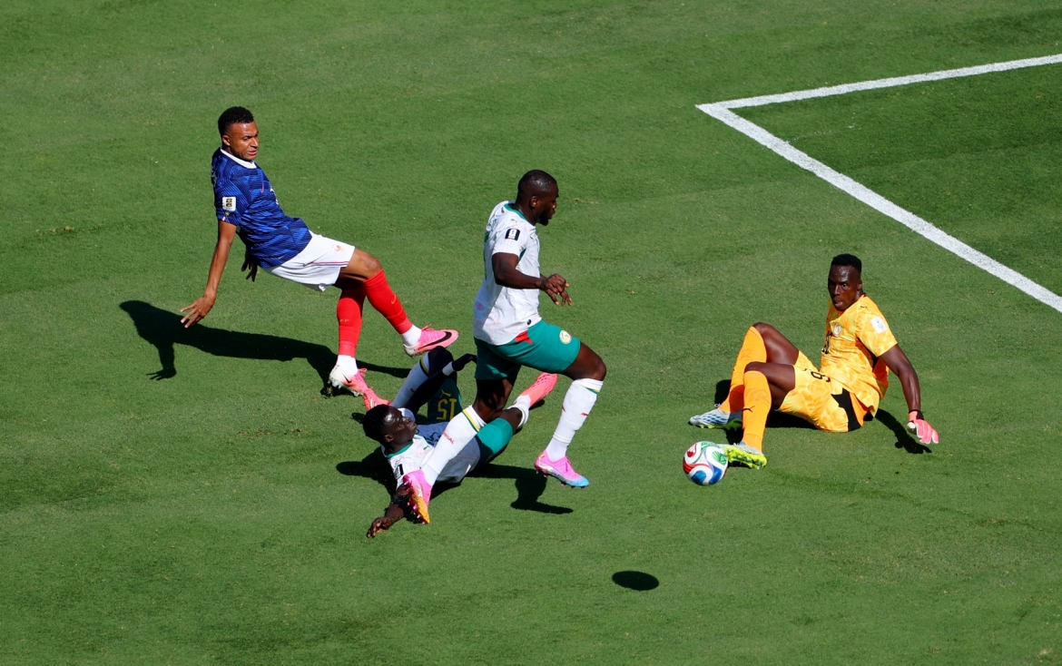 ket qua world cup hom nay 17-6 mbappe toa sang, phap thang thuyet phuc senegal hinh anh 27