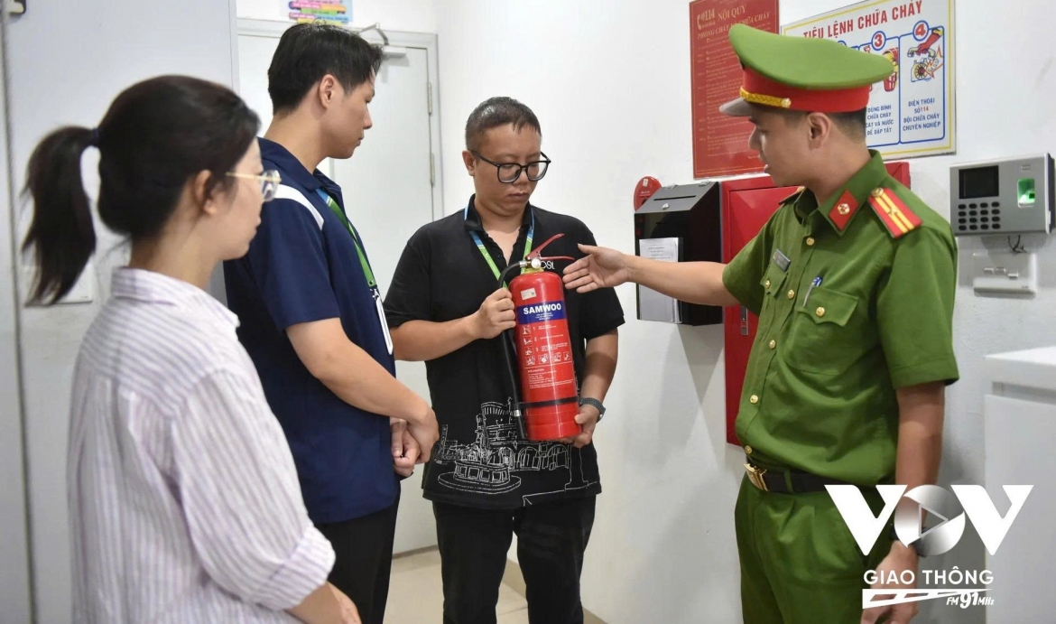 giu an toan pccc khi su dung dien trong mua nang nong hinh anh 1
