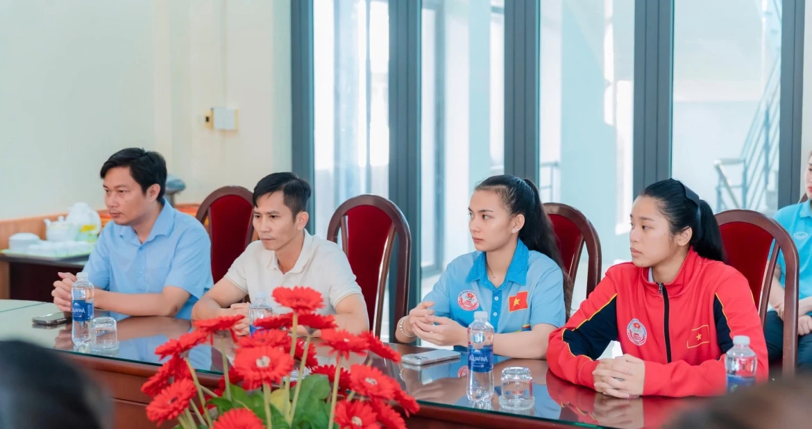 21 vo si viet nam san sang chinh chien giai boxing tre chau A hinh anh 3