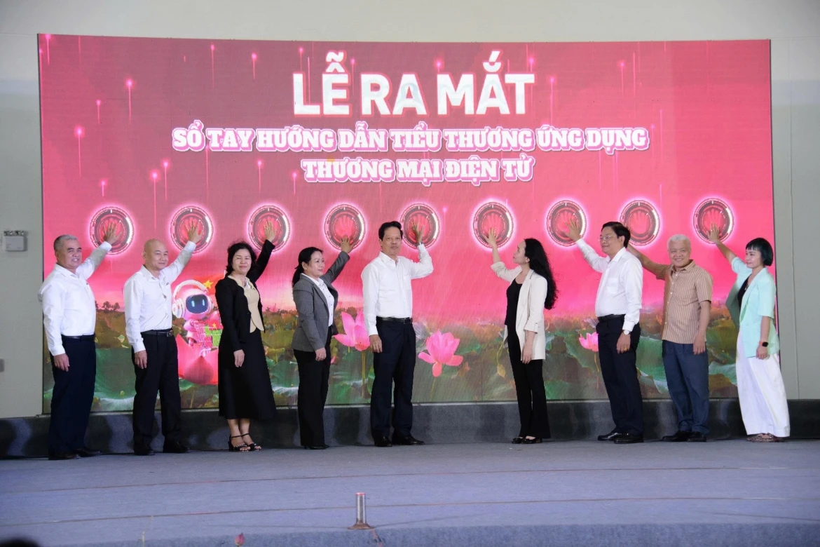 bo cong thuong to chuc hoi nghi thuong mai dien tu khu vuc tay nam bo hinh anh 4