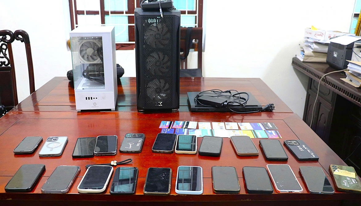 triet pha o nhom danh bac va rua tien hang trieu usd hinh anh 3