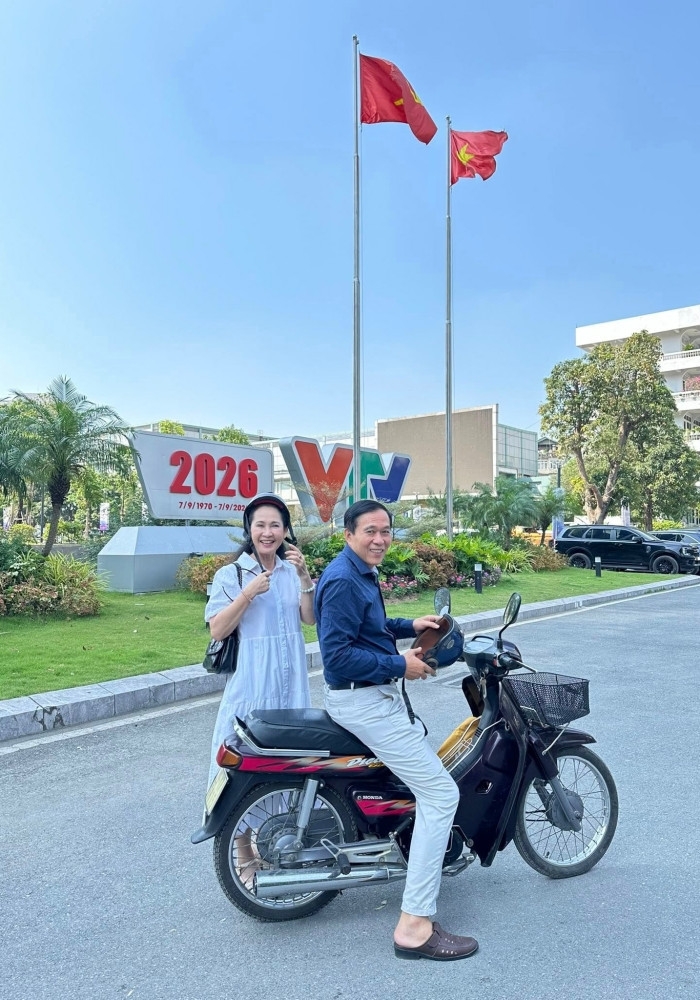 sao viet 3-6 duong khac linh - sara luu ky niem 7 nam cuoi hinh anh 6