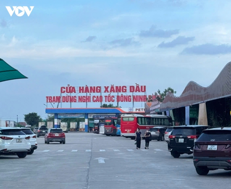 xu ly dut diem vuong mac xay dung cac tram dung nghi cao toc bac - nam phia Dong hinh anh 1