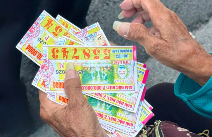Người đàn ông bán vé số dạo bị đâm tử vong