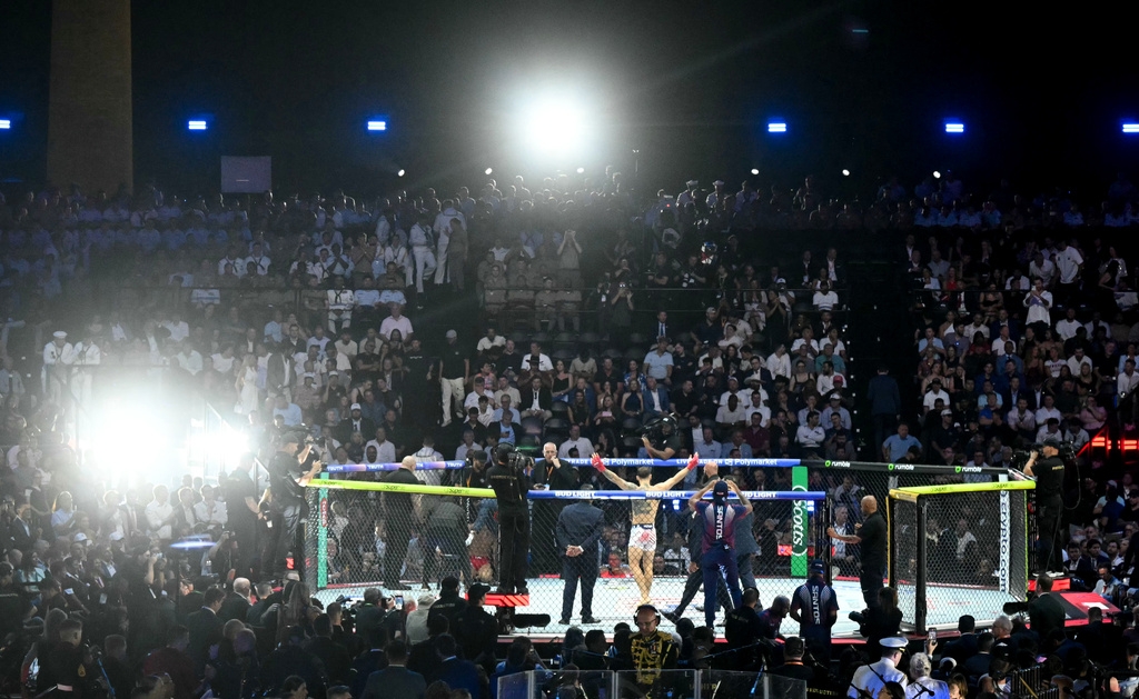Ong trump mung tuoi 80 voi su kien ufc dac biet tai nha trang hinh anh 5