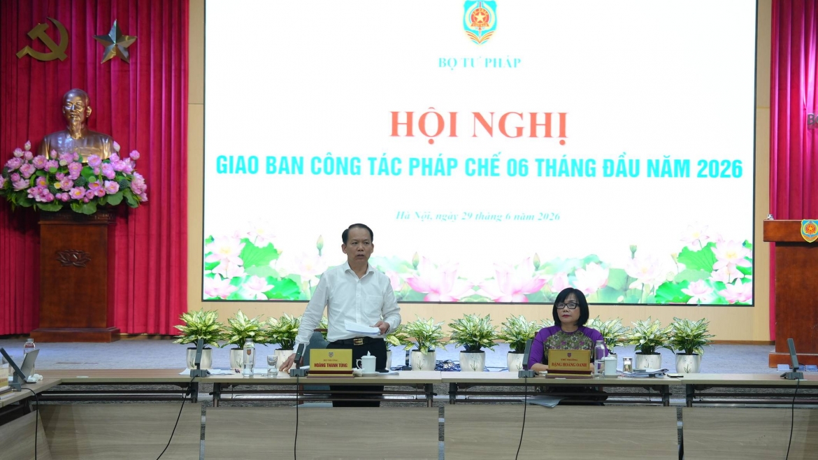 bo truong tu phap giai quyet triet de tinh trang no dong van ban hinh anh 1