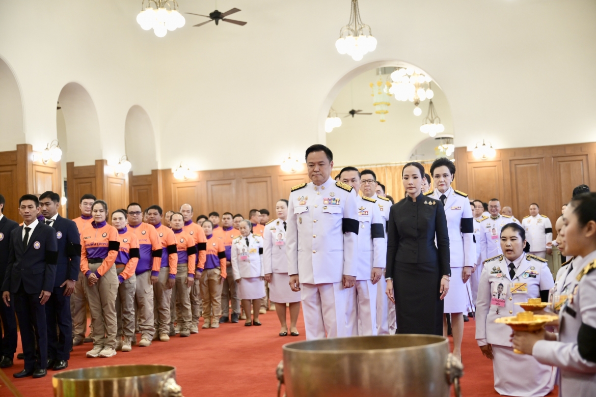 thai lan cu hanh nghi le quoc tang tien biet cong chua bajrakitiyabha hinh anh 7