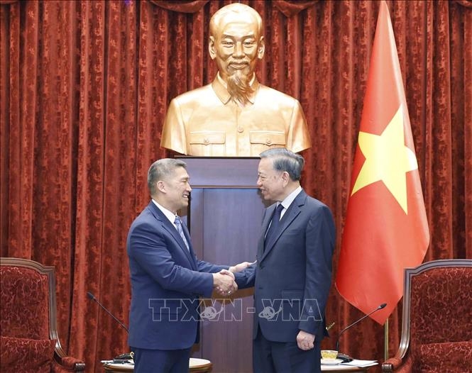 tong bi thu, chu tich nuoc to lam tiep quyen bo truong hai quan hoa ky hung cao hinh anh 1