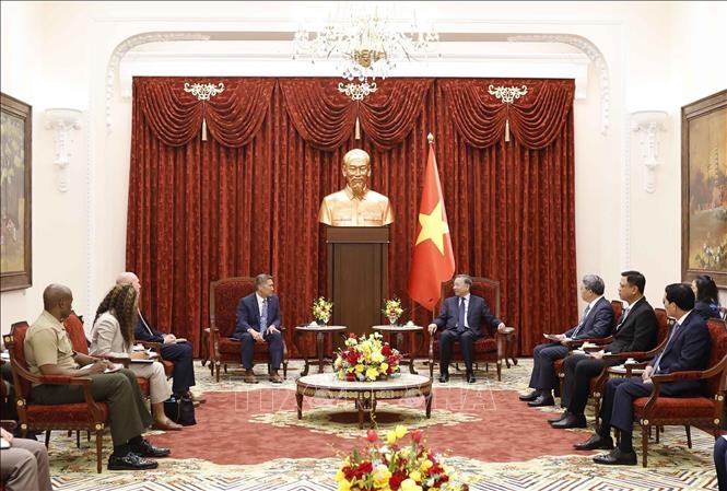 Tổng Bí thư, Chủ tịch nước Tô Lâm tiếp Quyền Bộ trưởng Hải quân Hoa Kỳ Hùng Cao