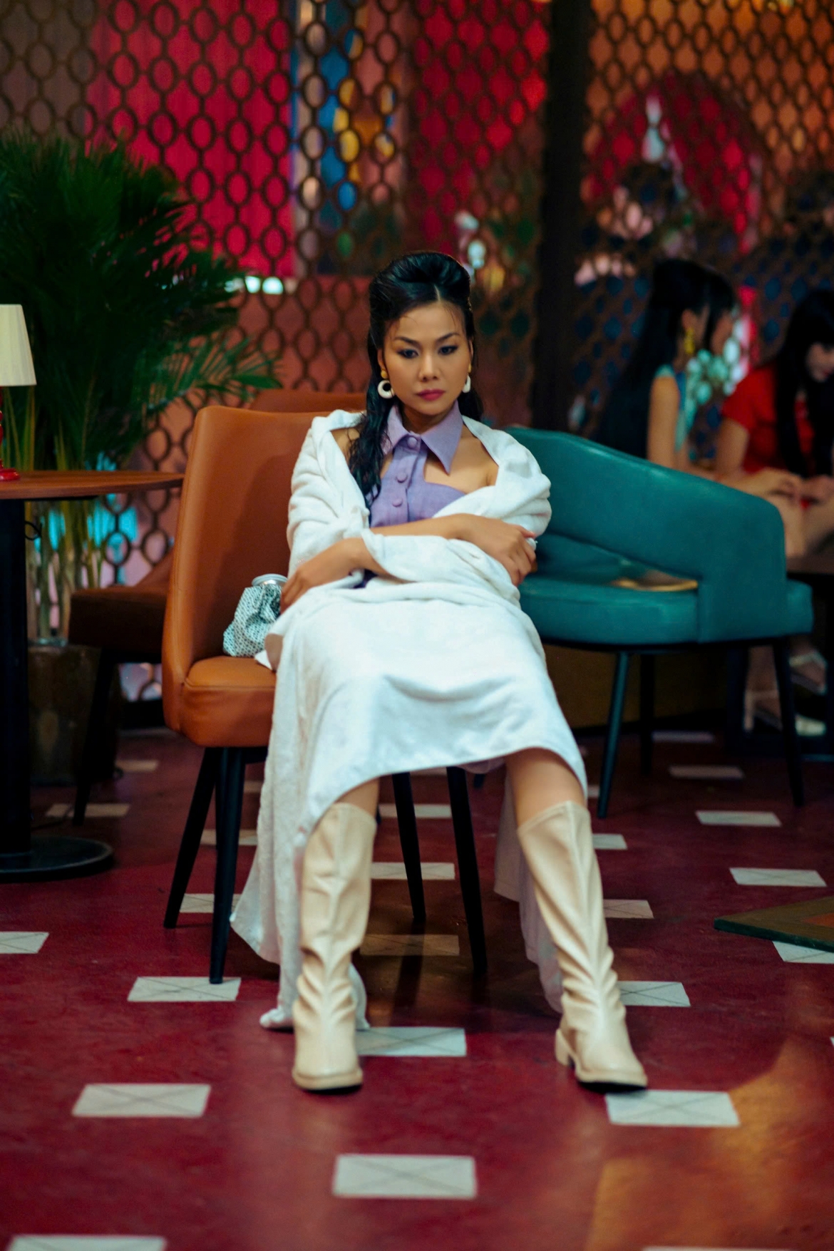thanh hang bung no hinh the de nhat vu nu , hong Anh toi gian ma sac lanh hinh anh 3