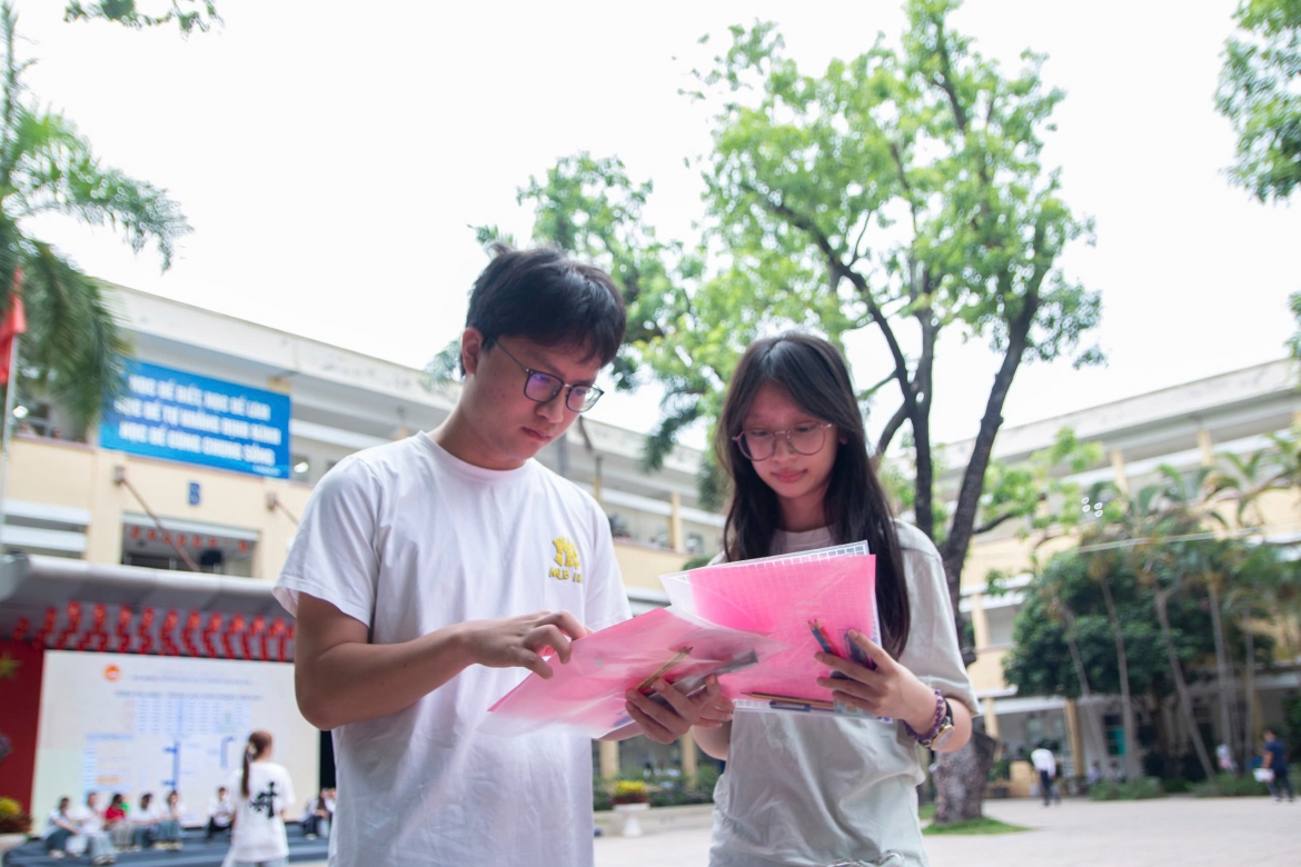Kỳ thi tốt nghiệp THPT: Điểm 10 môn Sinh học tăng mạnh, TP.HCM dẫn đầu cả nước