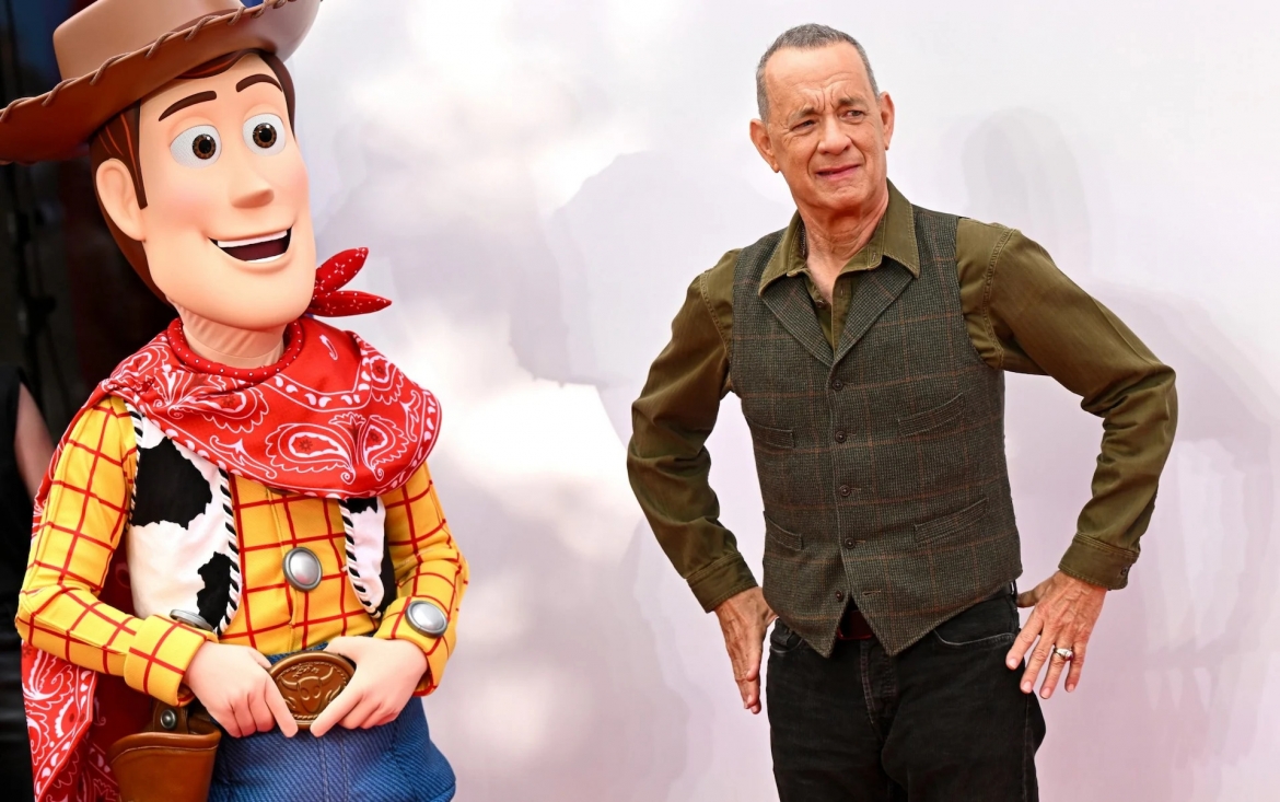 30 nam lam woody, tom hanks tro thanh mot phan cua toy story hinh anh 1