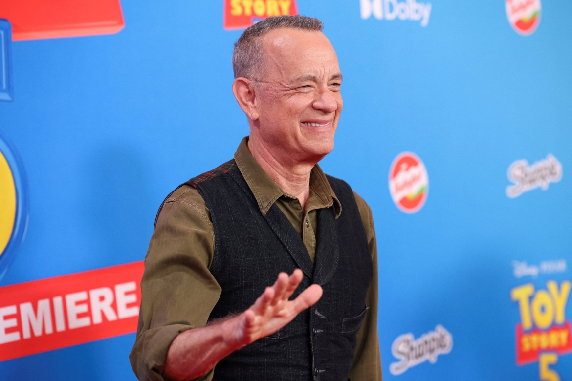 30 nam lam woody, tom hanks tro thanh mot phan cua toy story hinh anh 2