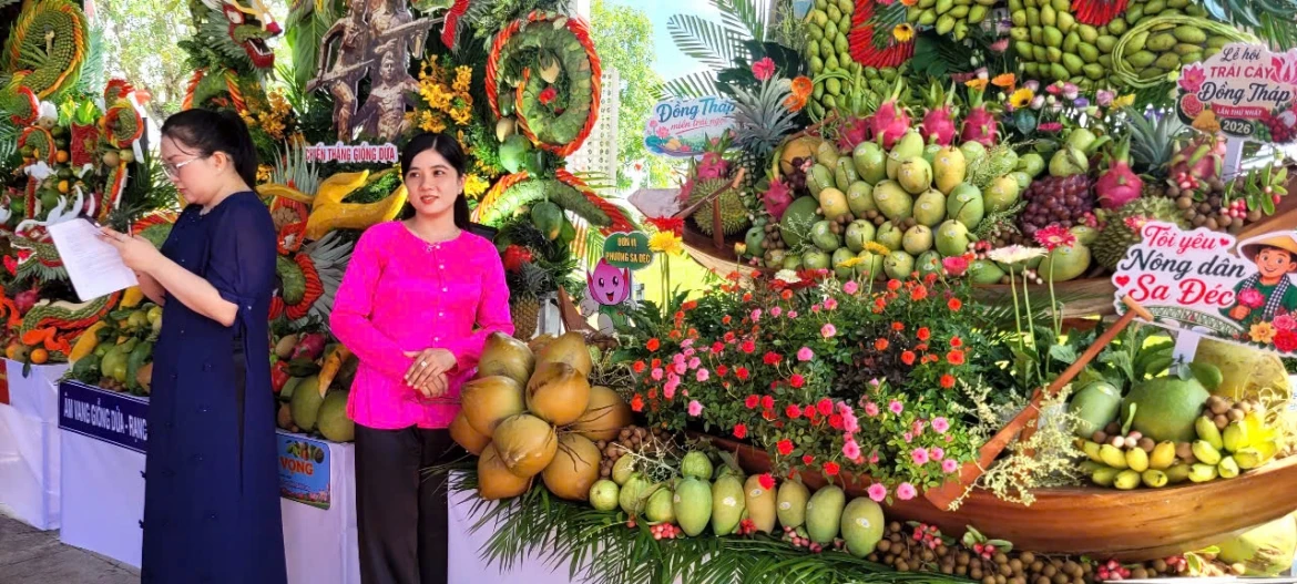 Dong thap hoi tu nhieu loai trai cay dac san tru danh cua vung dat phuong nam hinh anh 8