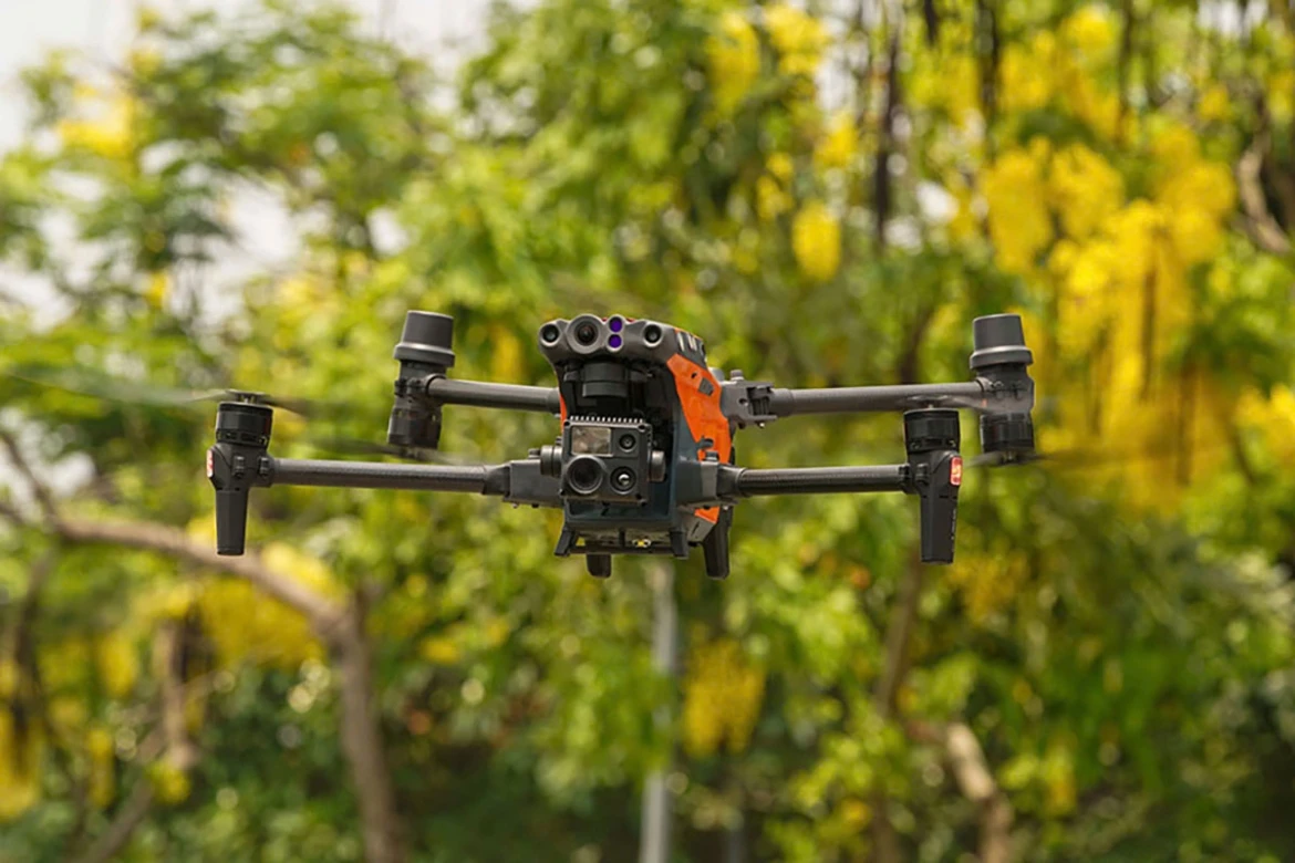 cong an ha noi thu nghiem uav phat hien vi pham tu tren khong hinh anh 2