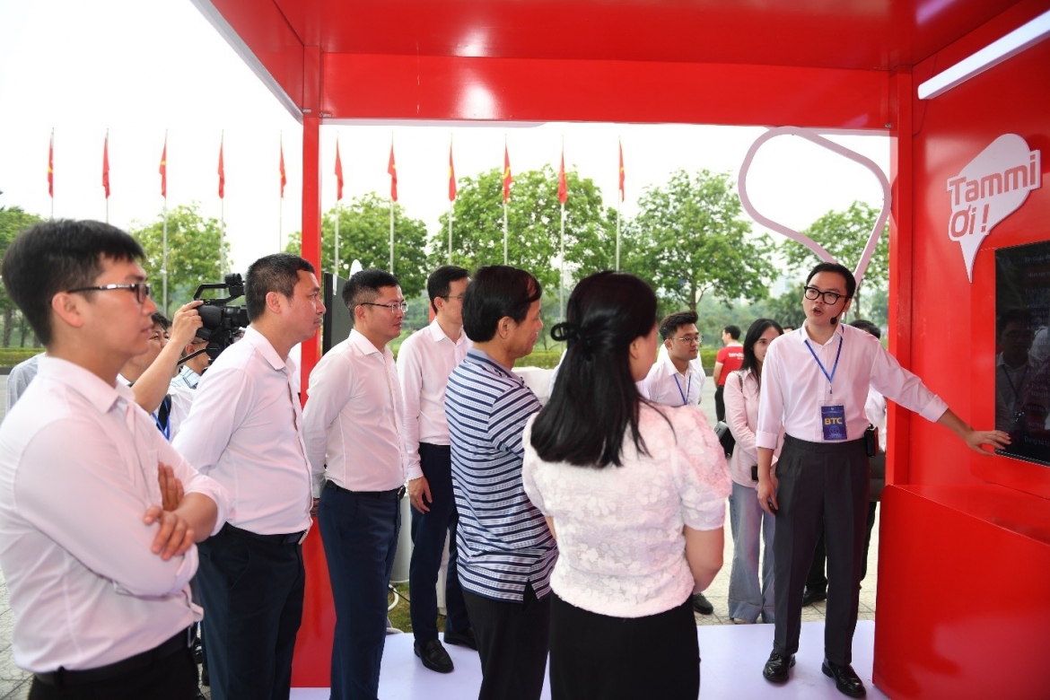 viettel gioi thieu mo hinh chuyen doi so dia phuong toan dien dau tien tai ha noi hinh anh 1