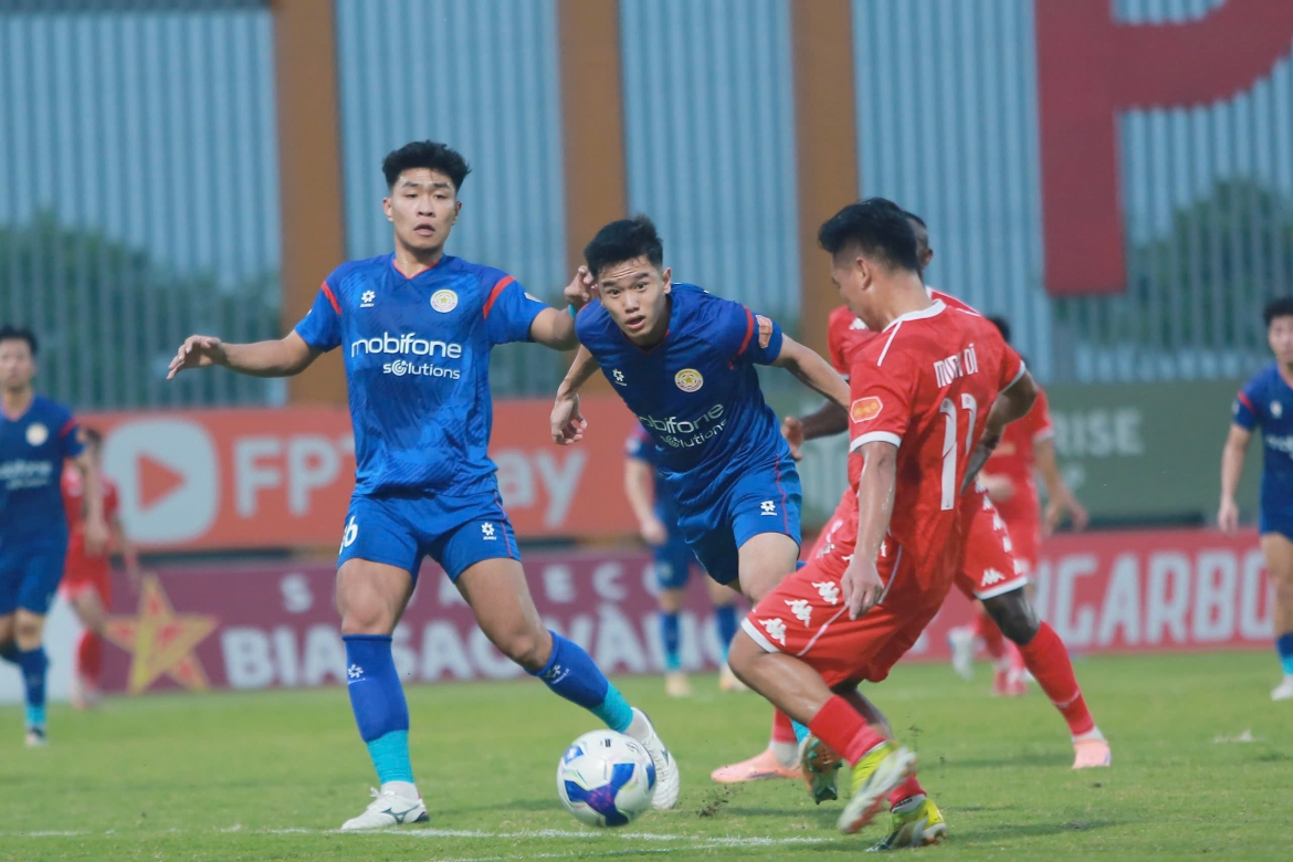 lich thi dau va truc tiep bong da viet nam hom nay 7 6 v-league ha man hinh anh 1
