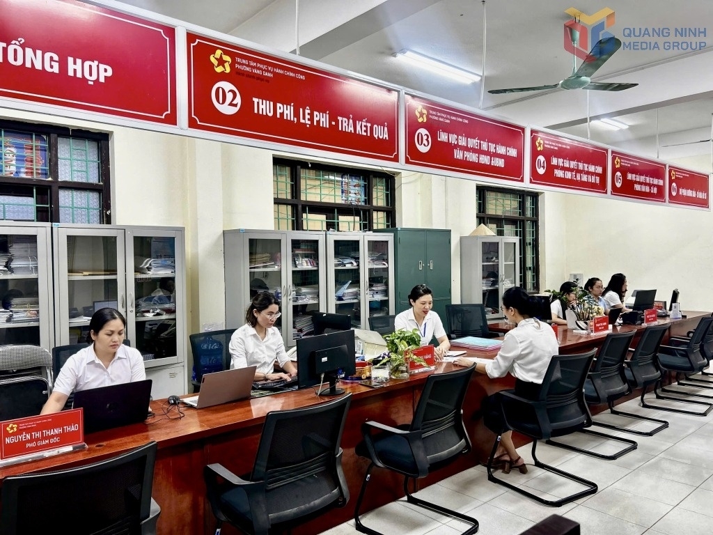 mot nam van hanh chinh quyen dia phuong 2 cap vua van hanh vua hoan thien hinh anh 2