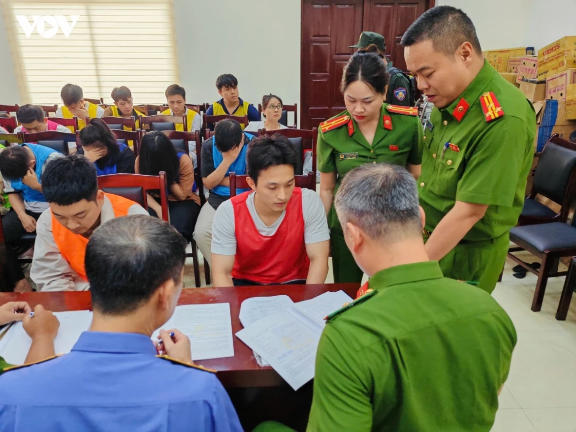 vi sao lua dao hop dong ky nghi lai nham vao nguoi cao tuoi hinh anh 2