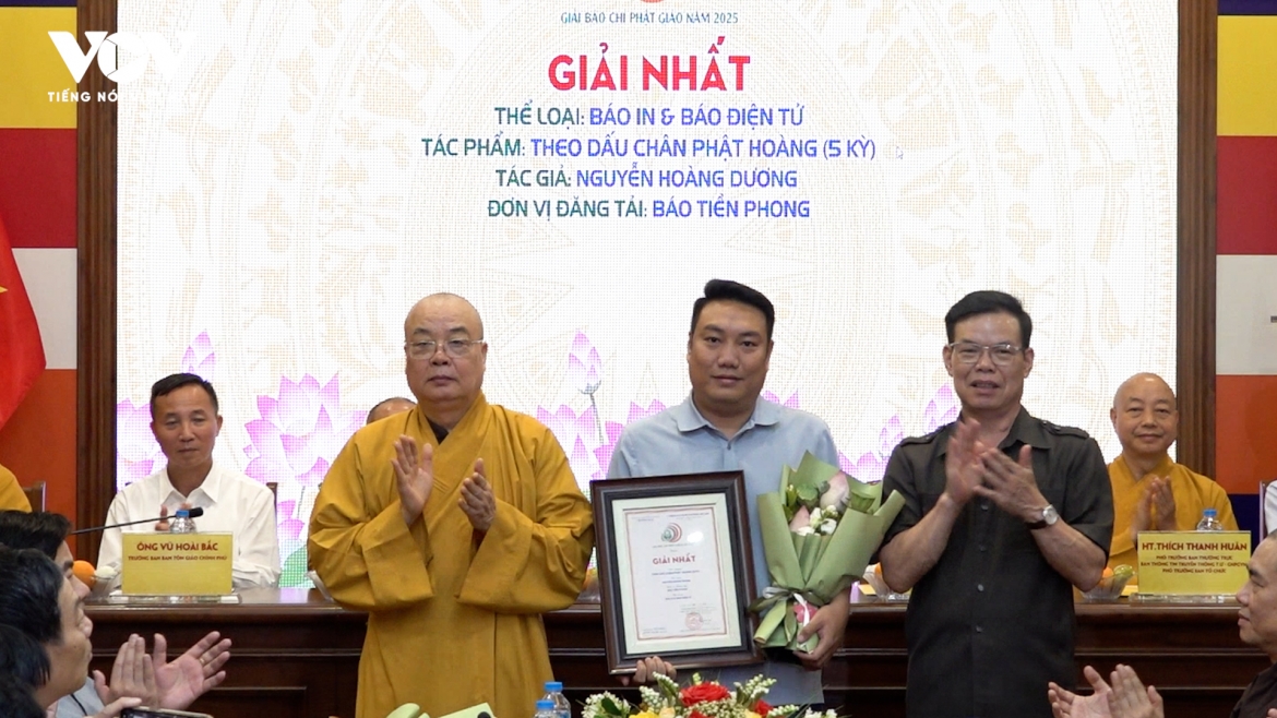 lan toa gia tri tot dao - Dep doi qua 35 tac pham bao chi xuat sac hinh anh 3