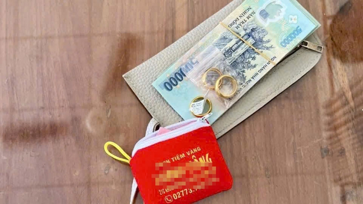 tim lai gan 1 cay vang cho nguoi dan danh roi chi sau 4 gio hinh anh 1