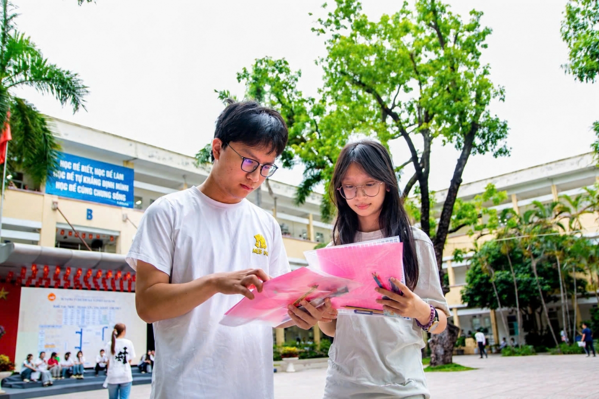 pho diem ky thi tot nghiep thpt nhung to hop xet tuyen nao se len ngoi hinh anh 2