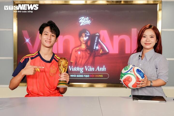 mat trang roi lam lai , chang trai 2k5 chinh phuc trieu fan bang tai tang bong hinh anh 2