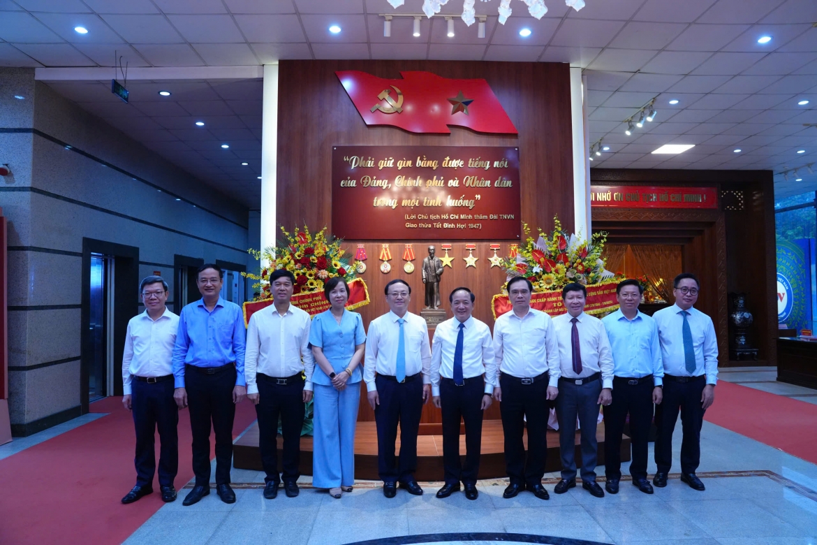 Dong chi trinh van quyet bao chi can co cach lam moi, tu duy sang tao hinh anh 6