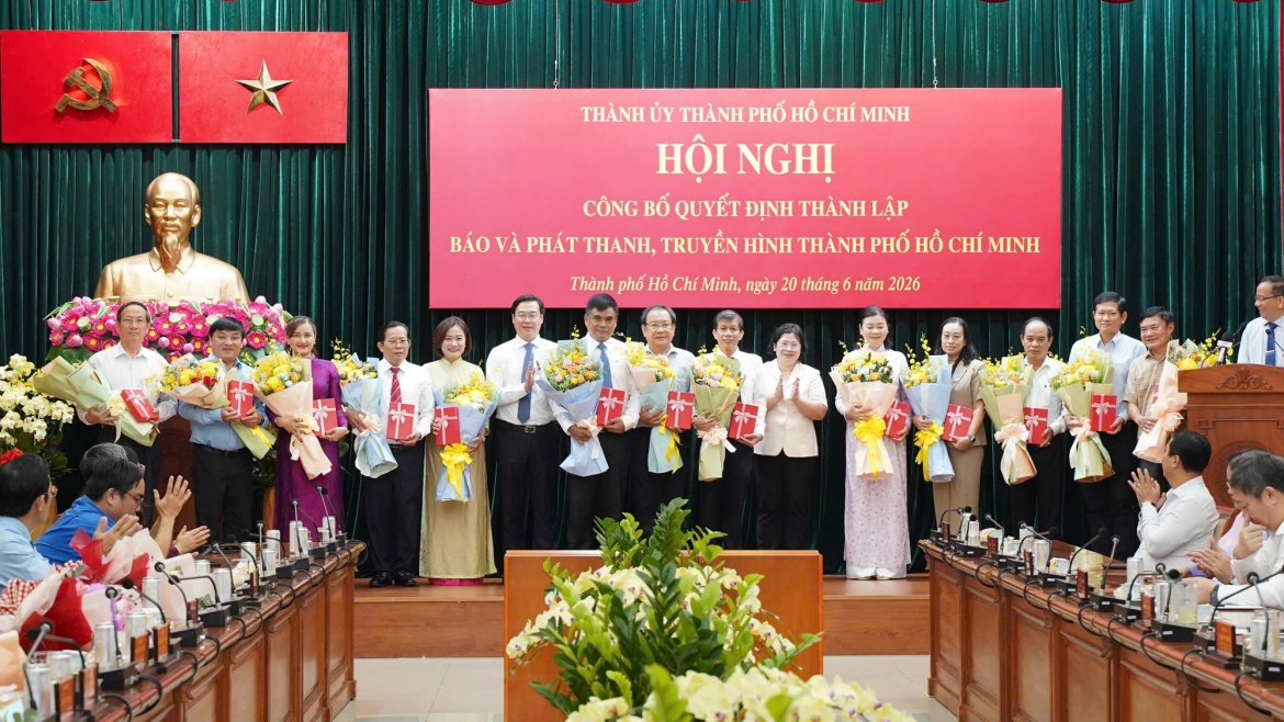 Ong le van minh giu chuc tong giam doc co quan bao-phat thanh, truyen hinh tp.hcm hinh anh 4