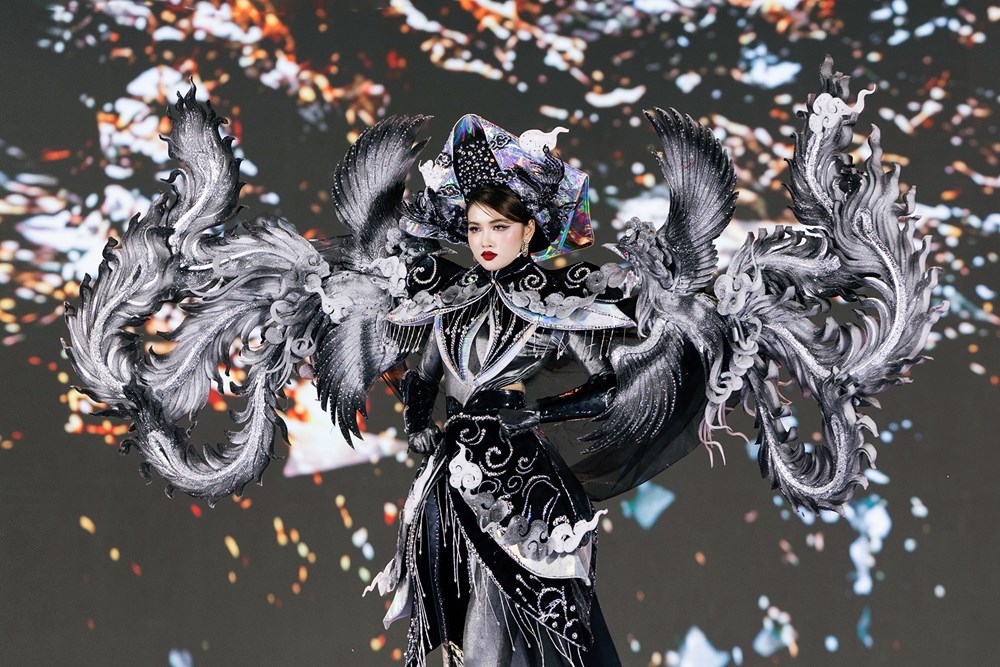 miss grand vietnam 2026 contestants take the stage in semi-final night picture 11