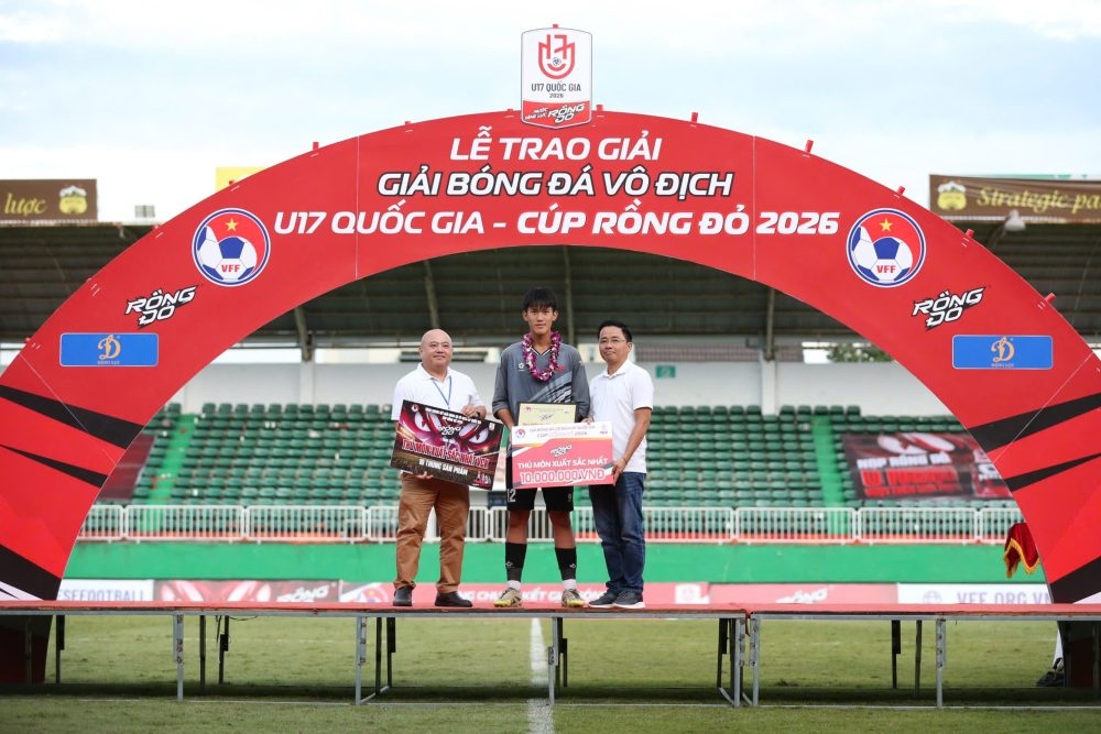 chum anh le trao giai bong da u17 quoc gia 2026 hinh anh 4