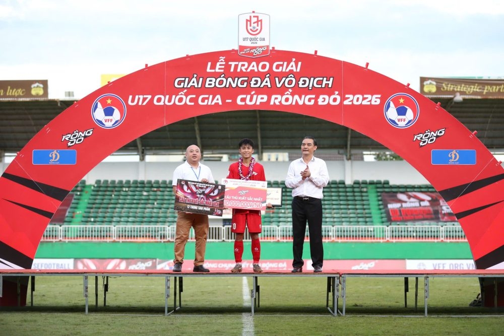 chum anh le trao giai bong da u17 quoc gia 2026 hinh anh 5