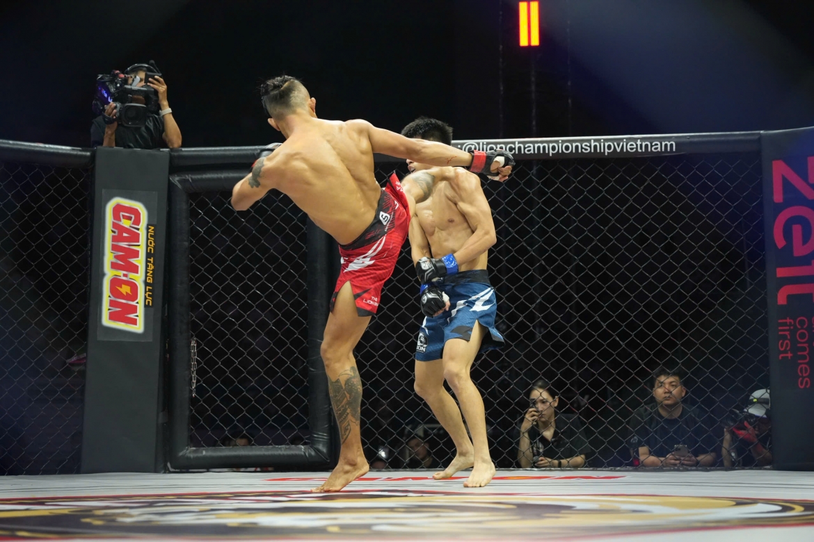 mma lion championship 33 man nhan man so tai vDv viet nam va vo si trung quoc hinh anh 7