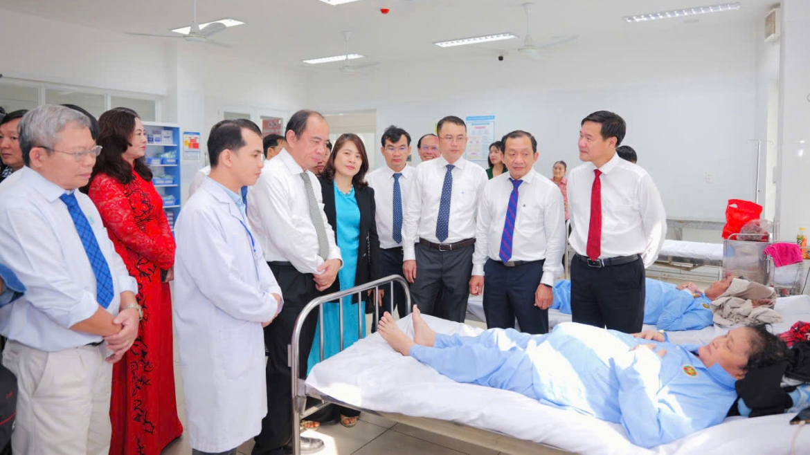 co so 2 benh vien Da khoa binh duong, dua y te chat luong cao ve sat nha dan hinh anh 2