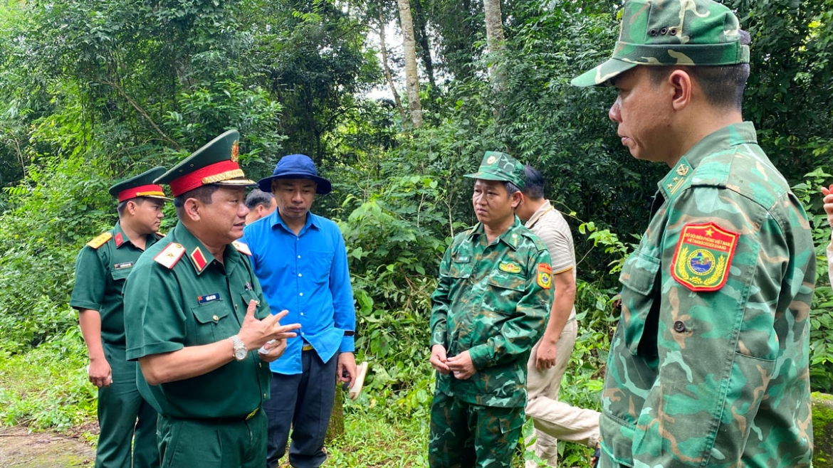 tam bia khac chu lE v hY - 4.8.67 thap hy vong tim thay liet si cua gia dinh o hai phong hinh anh 6