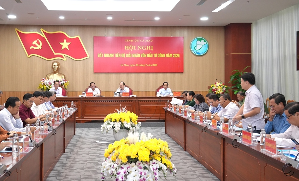 ca mau quyet tam dua ty le giai ngan von dau tu cong vao top 15 ca nuoc hinh anh 1
